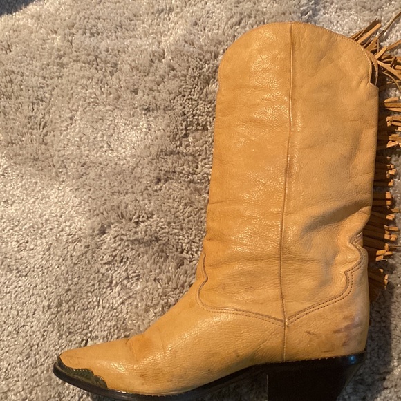 Zodiac Leather Boots w/metal tips. Wore 1 timeshare 6 too small needed 6 1/2. - Picture 5 of 12